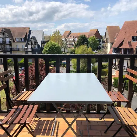 Le Petit Navire - Acces Direct